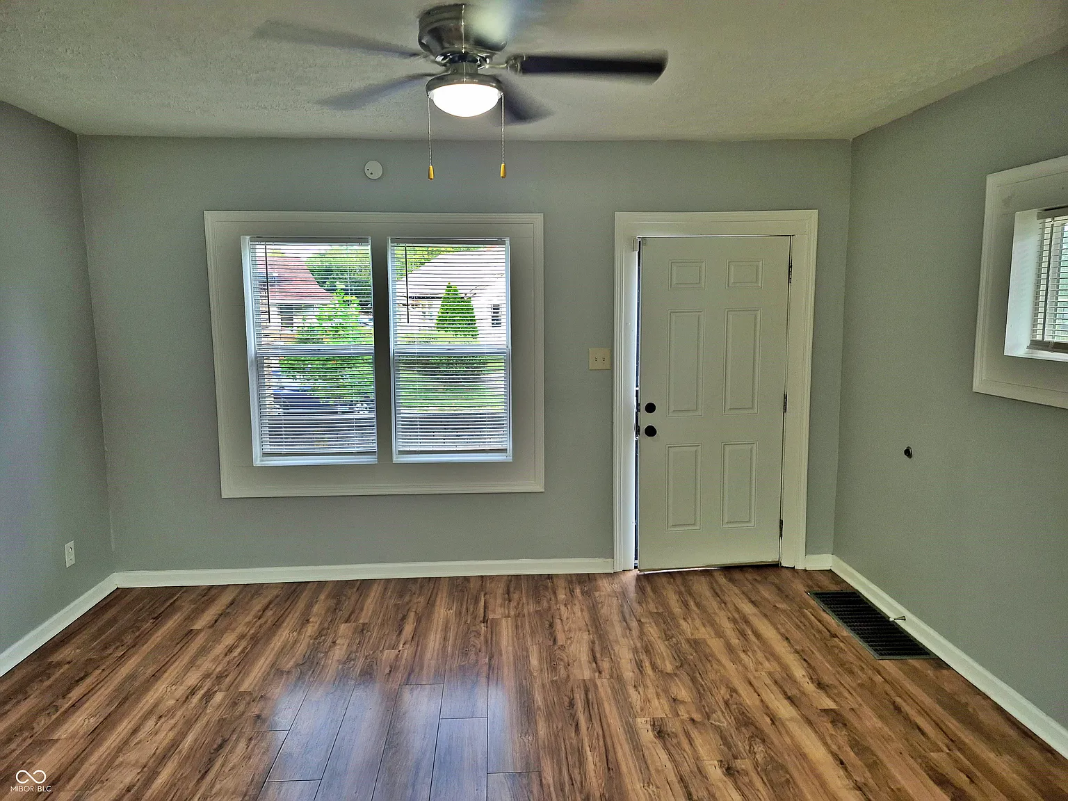 1 bed, 1.0 bath, 816 sqft, $875 — Photo 4