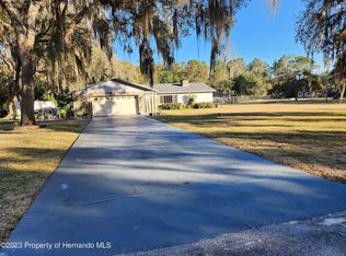 18430 Kelly Rd, Spring Hill, FL 34610