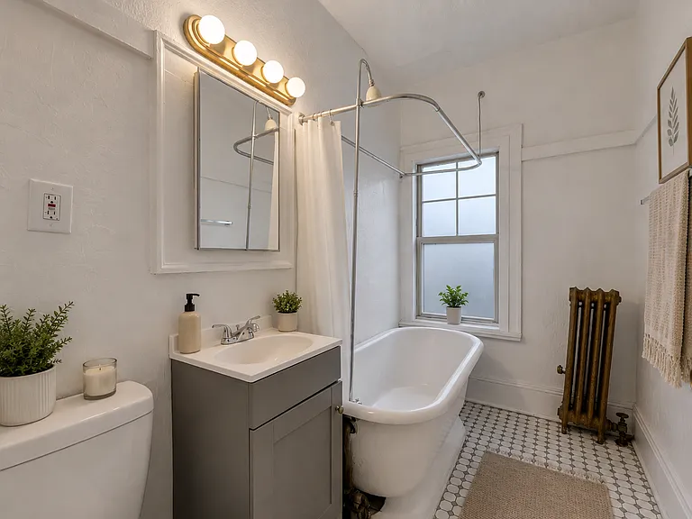 10335 Detroit Ave — Photo 7