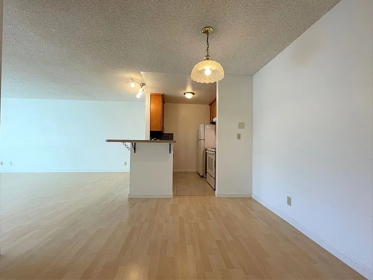 373 Half Moon Ln #309 — Photo 4