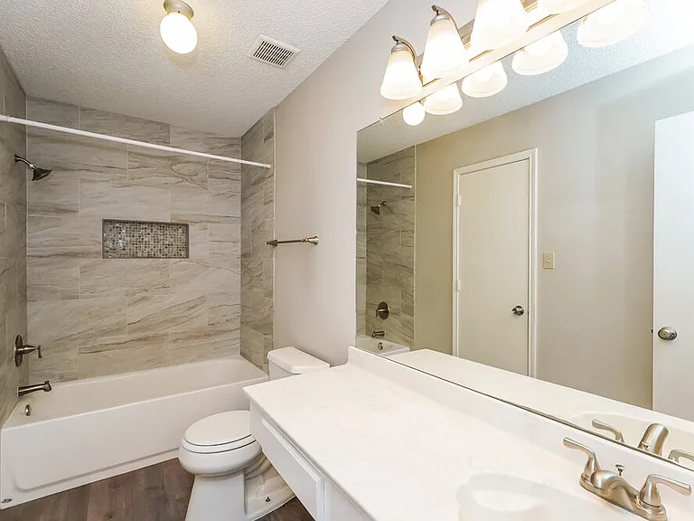 7900 Flowertree Ct — Photo 12
