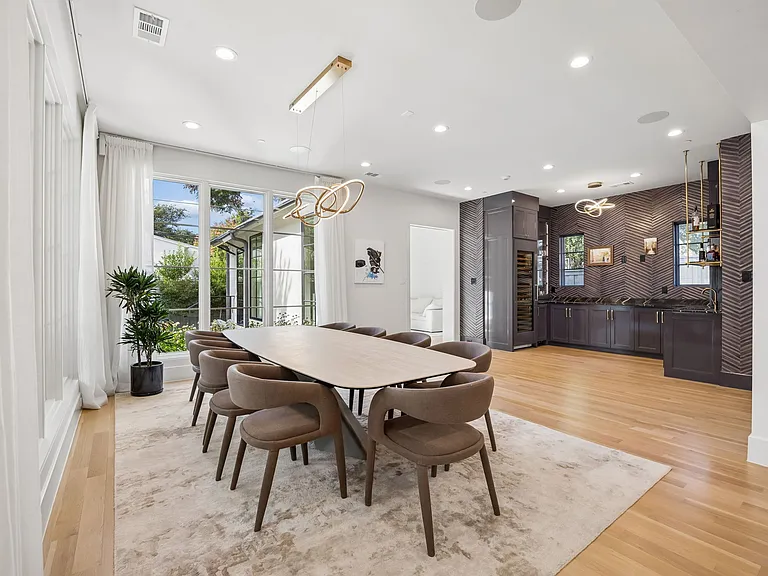 4529 Bordeaux Ave — Photo 9
