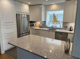 117 Galleon St #B, Marina Del Rey, CA 90292