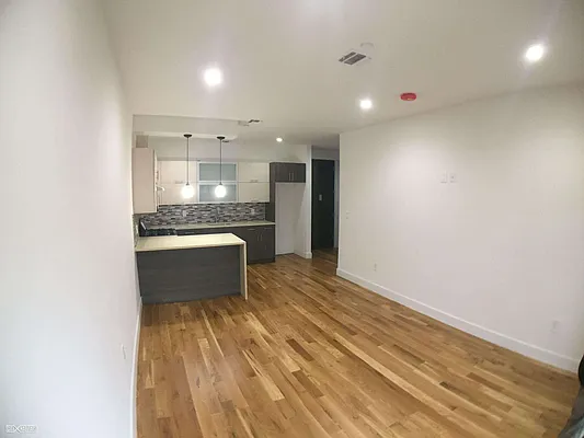 Rented by Citi Habitats | media 16