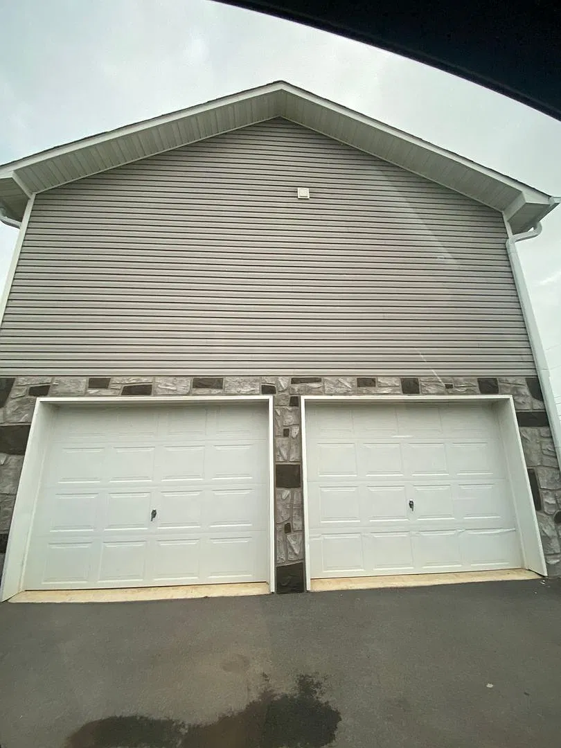 3 bedroom 2 bath — Photo 4
