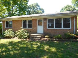 605 Frazier Dr, Sanford, NC 27332