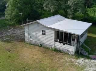 211 NE Avenue C, Carrabelle, FL 32322