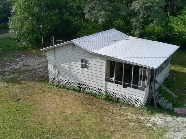 211 NE Avenue C, Carrabelle, FL 32322