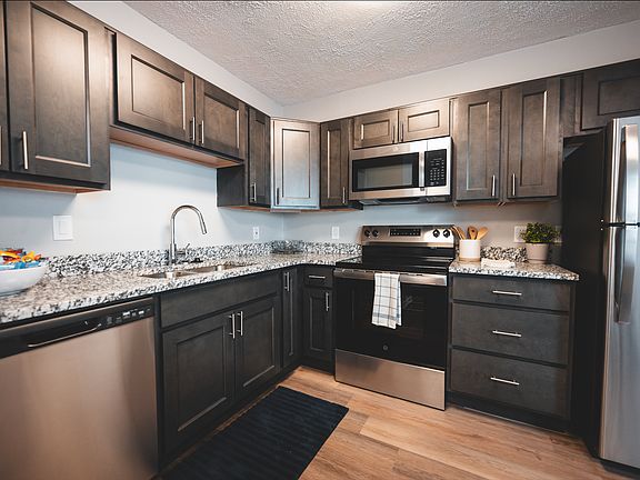 2nd image of 501 Cranberry Point #3B-2Ba
