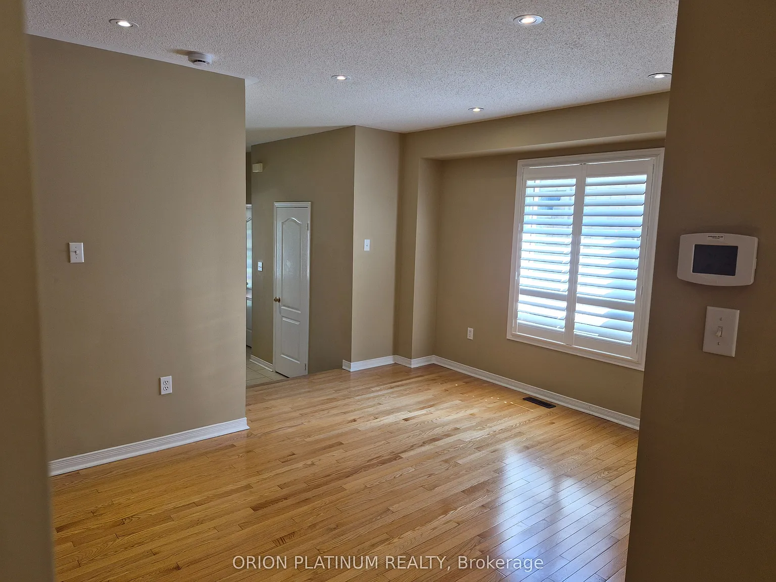 3 bed, $3,450 — Photo 3
