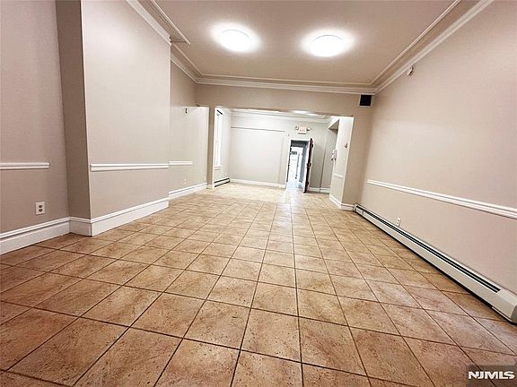 5th image of 435 59th St