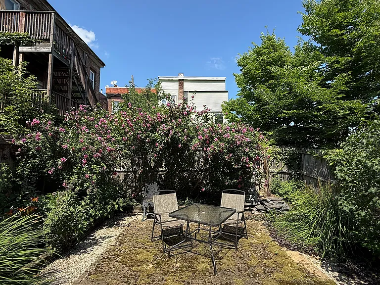 31 Elm St #GARDEN — Photo 3