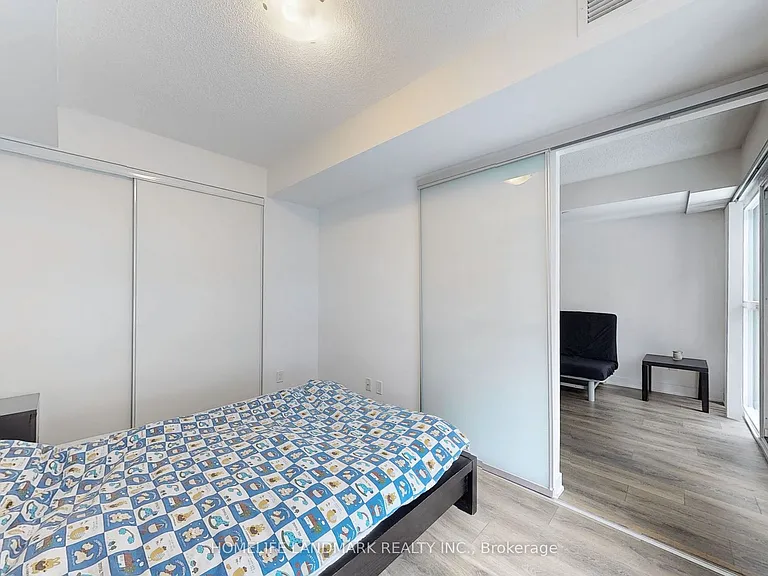 87 Peter St #617 — Photo 25