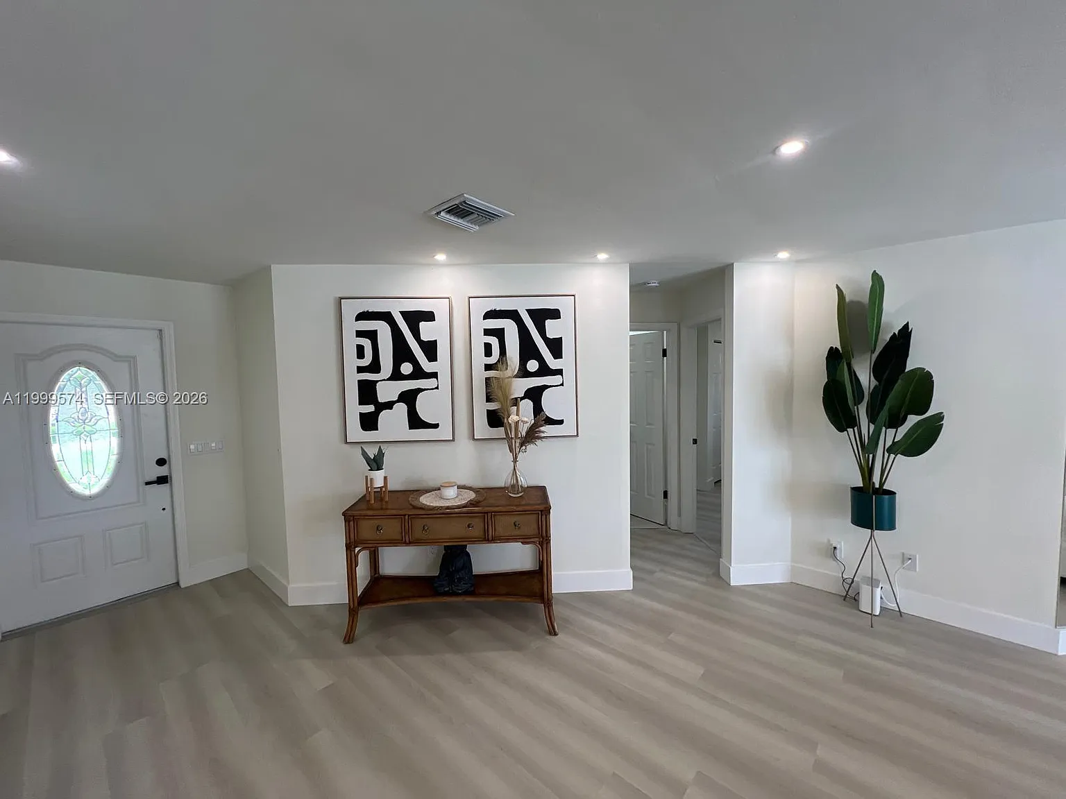 3 bed, 2.5 bath, 1620 sqft, $2,700 — Photo 3