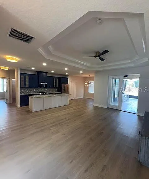 123 Bickford Dr — Photo 3
