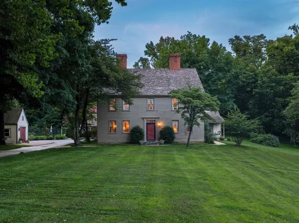 1759 Sycamore Hollow Rd, Newburgh, IN 47630