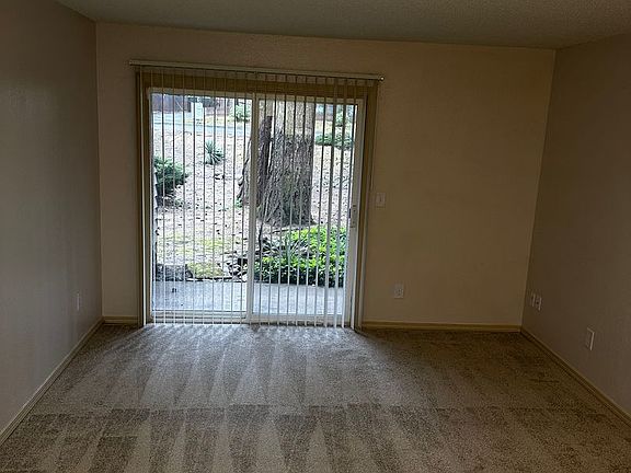3rd image of 12635 SE Foster Rd #4