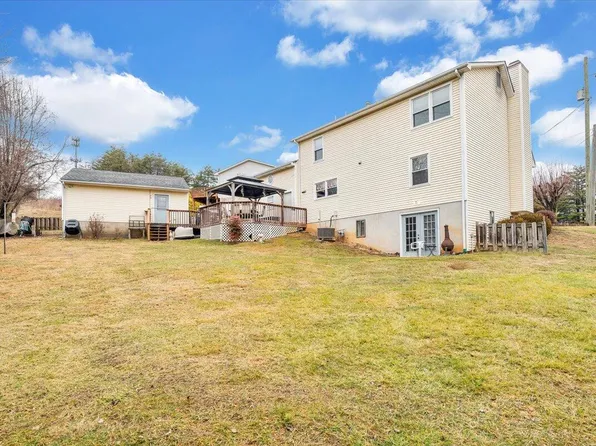 5642 Legate Dr, Roanoke, VA 24019