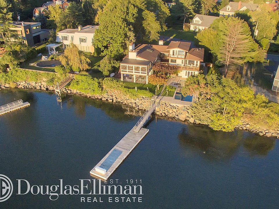 1st image of 1074 Bay Head