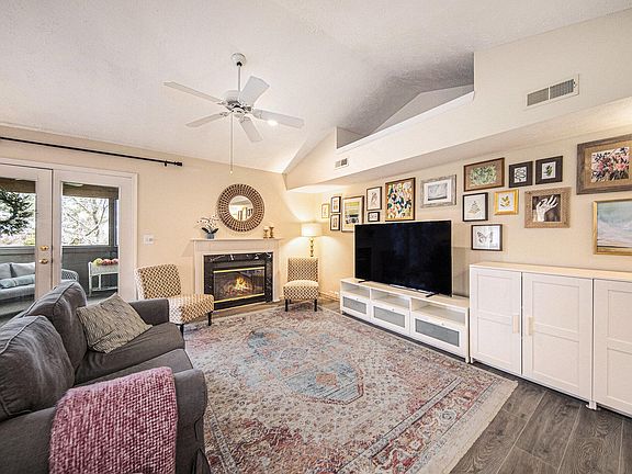 3rd image of 2066 Bent Trail Ct