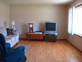 4th image of 9312 Park Ave S