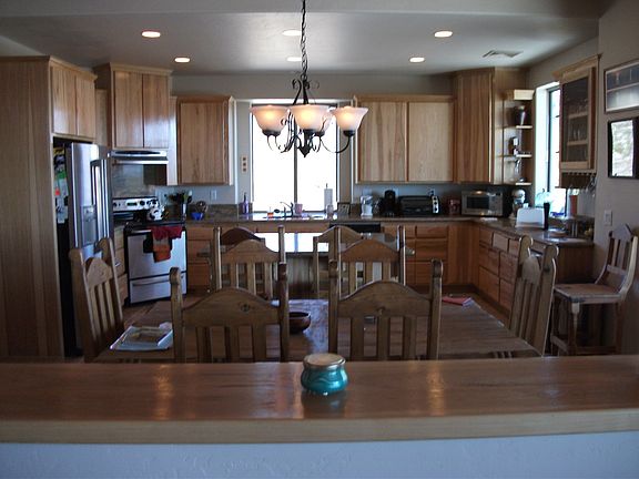Dining/Kitchen
