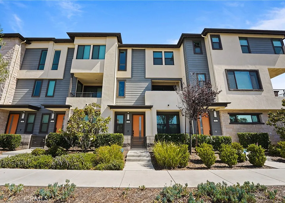 2941 W Lincoln Ave #3