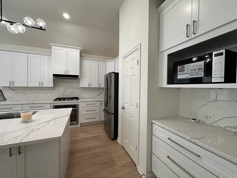 8393 Davis Dr — Photo 4