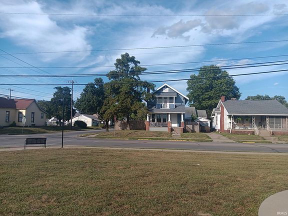 2nd image of 1502 Main St