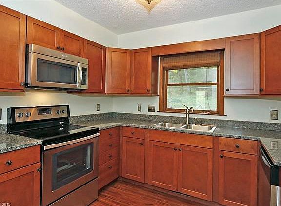 3rd image of 243 Westbrook Dr