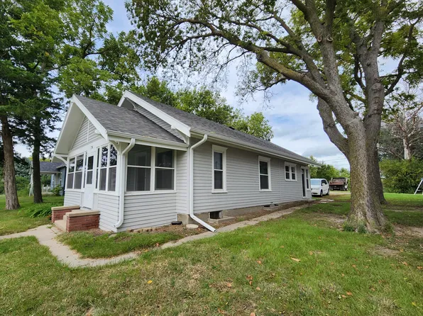 736 W Main St, Albion, NE 68620
