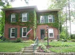 347 W High St, Fostoria, OH 44830