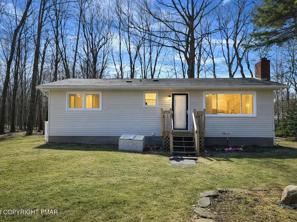 6319 Laurel Rd, Pocono Summit, PA 18346