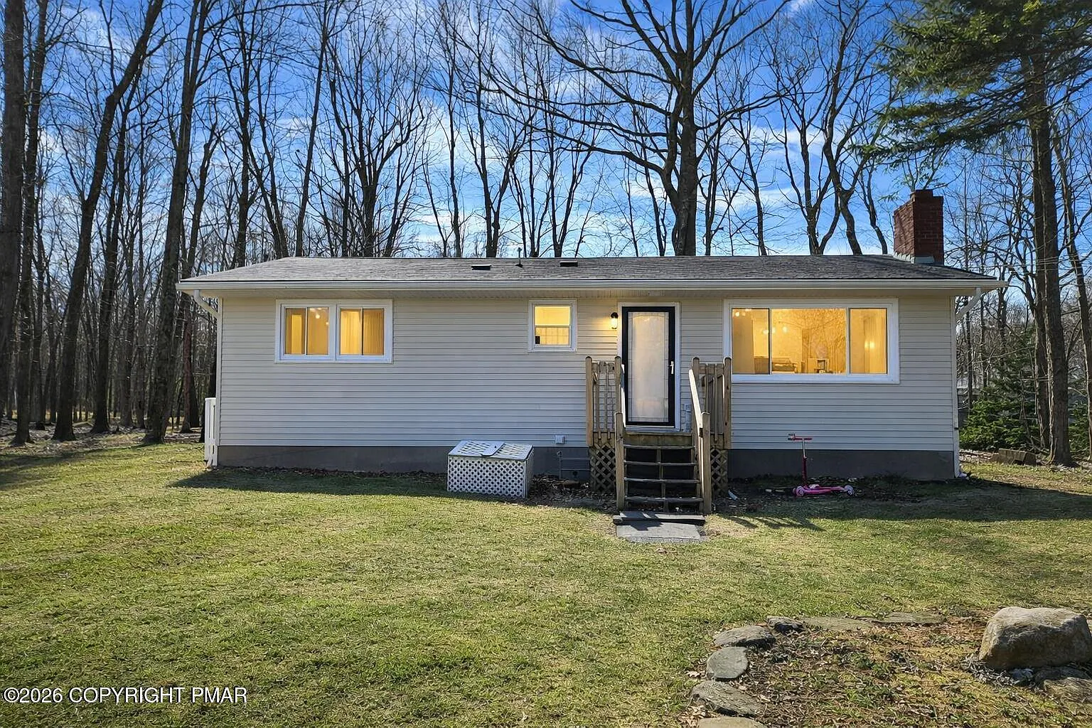 6319 Laurel Rd photo 1