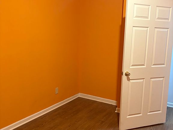3rd image of 15005 Dahlia Dr