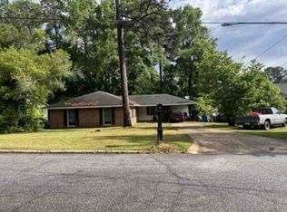 906 McCurdy Blvd, Manchester, GA 31816