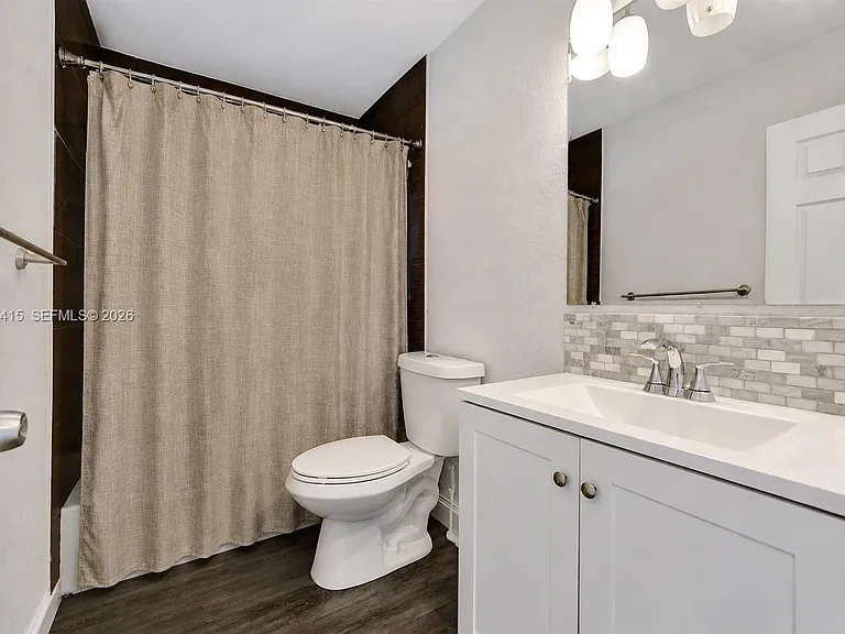 3730 SW 47th Ct — Photo 14