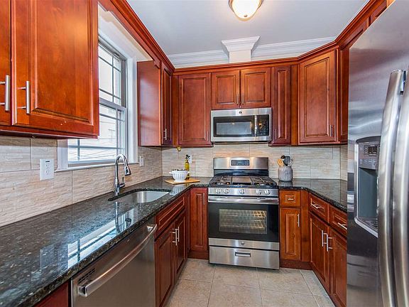 2nd image of 177 Laidlaw Ave