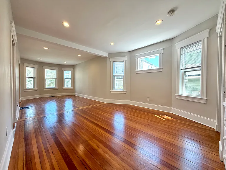 8 Fox St #1 — Photo 14