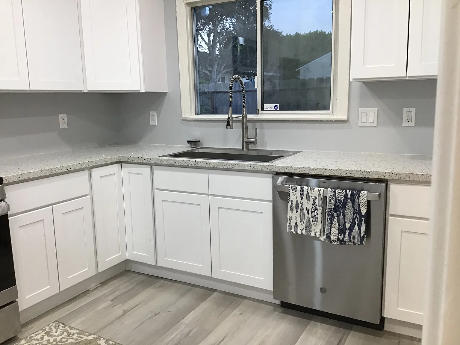 222 Dundee Dr — Photo 4