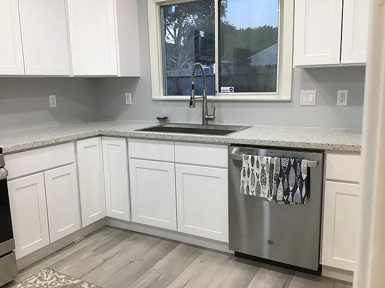 222 Dundee Dr — Photo 4