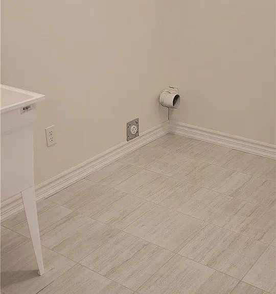 1077 Skyridge Blvd — Photo 25