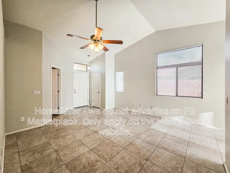 30580 N Maple Chase Dr — Photo 7
