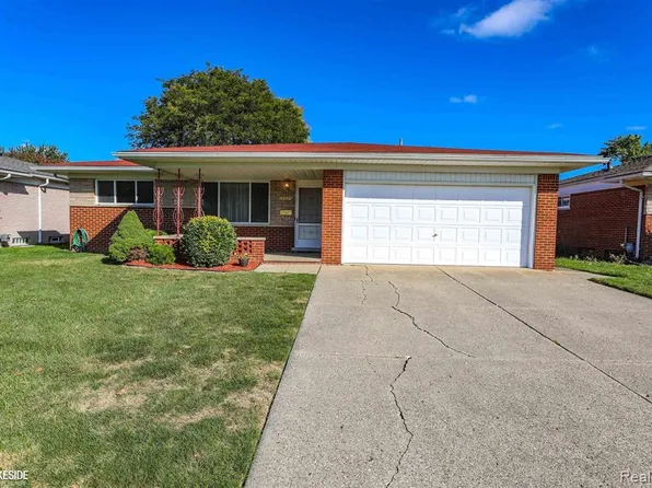 13325 Iowa Dr, Warren, MI 48088