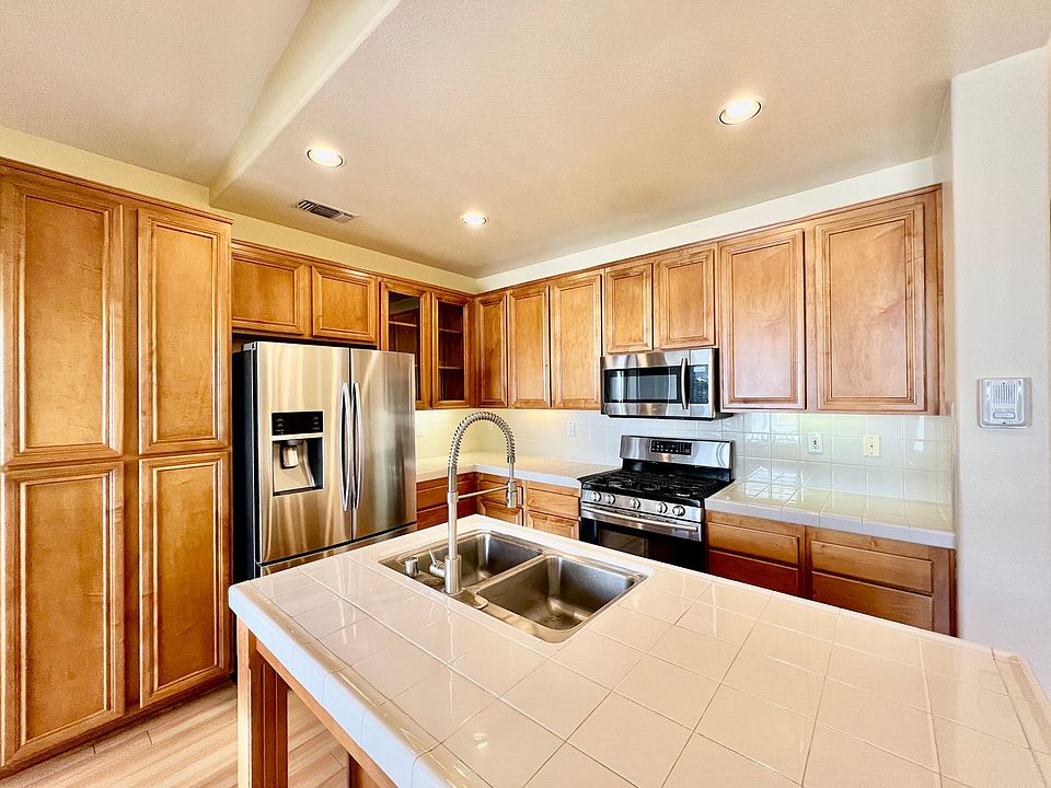 1st image of 11913 Miro Cir