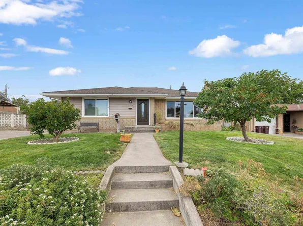 1326 6th St, Clarkston, WA 99403