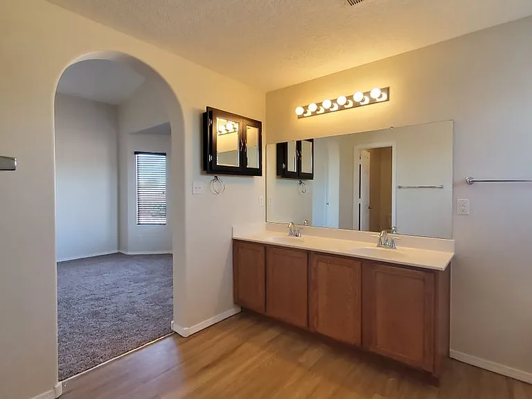 3070 Desert Sage Ave SW — Photo 7