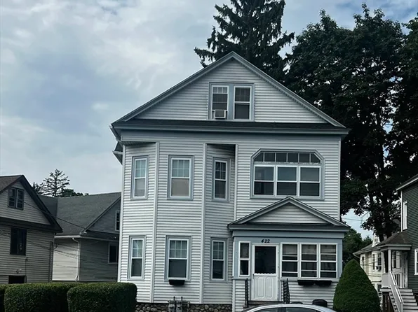 422 Chandler St, Worcester, MA 01602