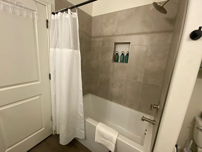 5901 Fordham St — Photo 16