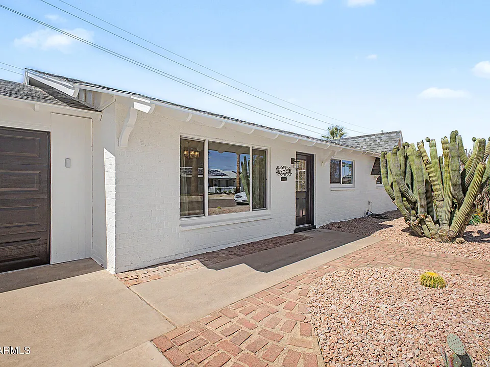 8725 E Coronado Rd